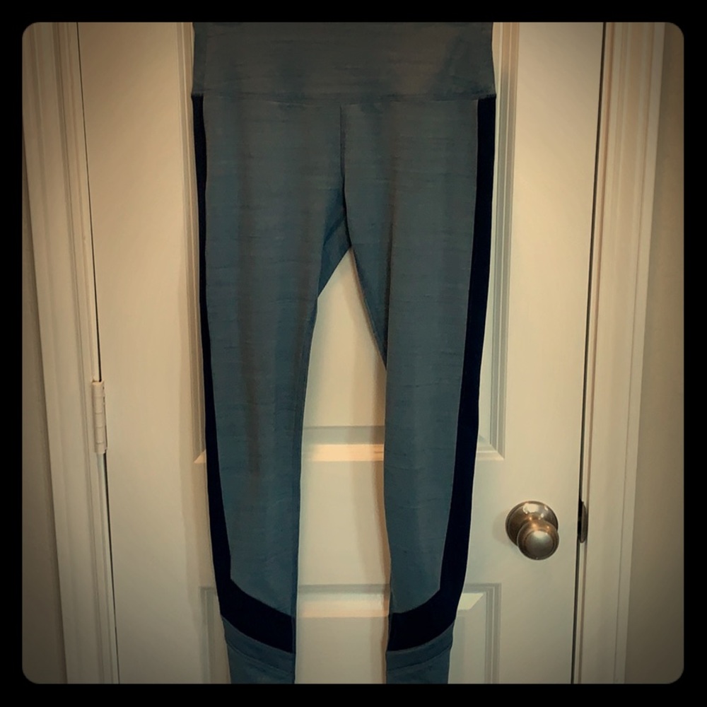 NWOT REEBOK LUX FLEECE LINES LEGGING BLUE NAVY